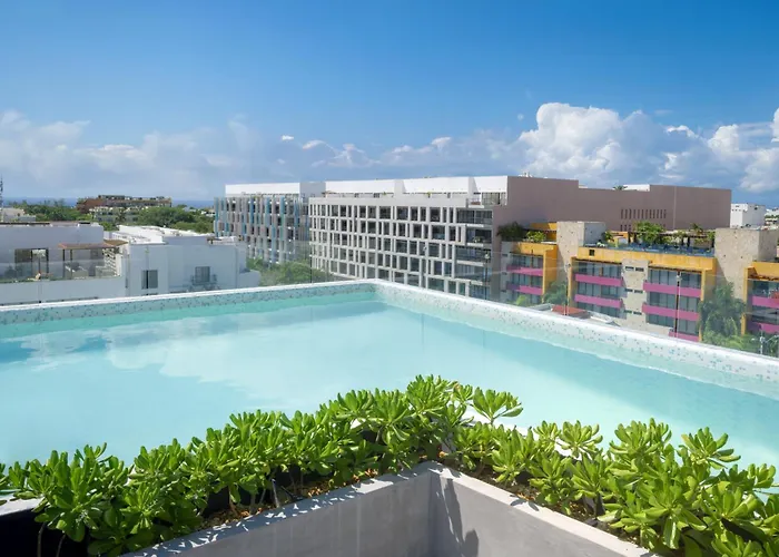 Apartment Modern 5th Floor - Rooftop Pool & Balcony