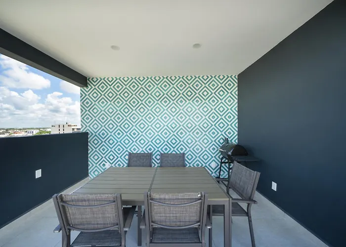Apartment Modern 5th Floor - Rooftop Pool & Balcony *