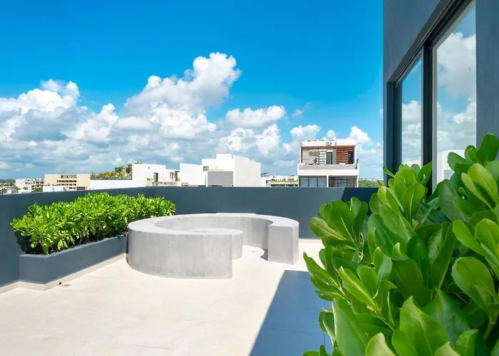 Apartment Modern 5th Floor - Rooftop Pool & Balcony